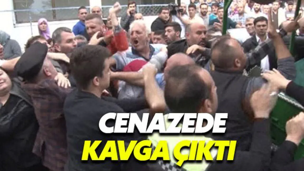 Küçükçekmece'de hırsızların öldürdüğü gencin cenazesinde kavga
