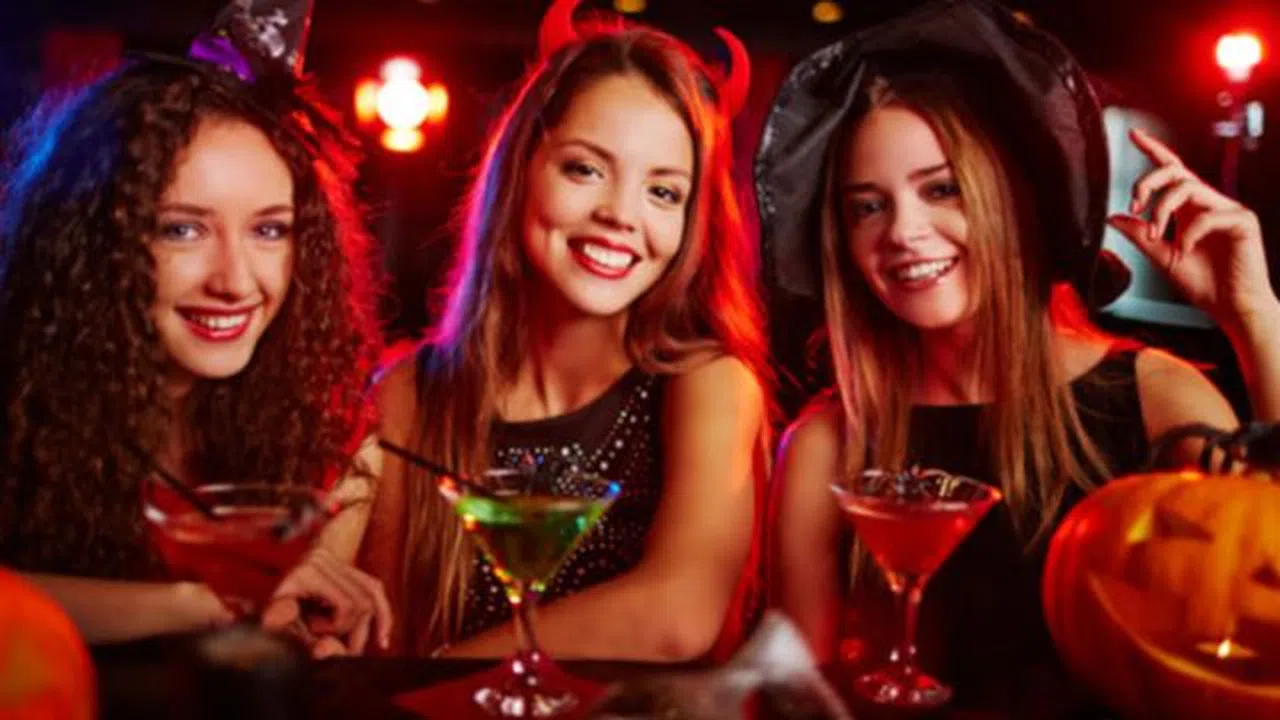 Halloween ne demek neden kutlanır ne zaman? Cadılar Bayramı kutlamak günah mı?