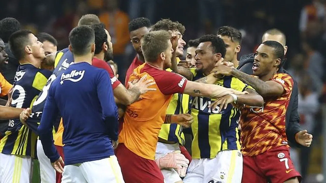 Galatasaray'dan olaylı derbi sonrası paylaşımı