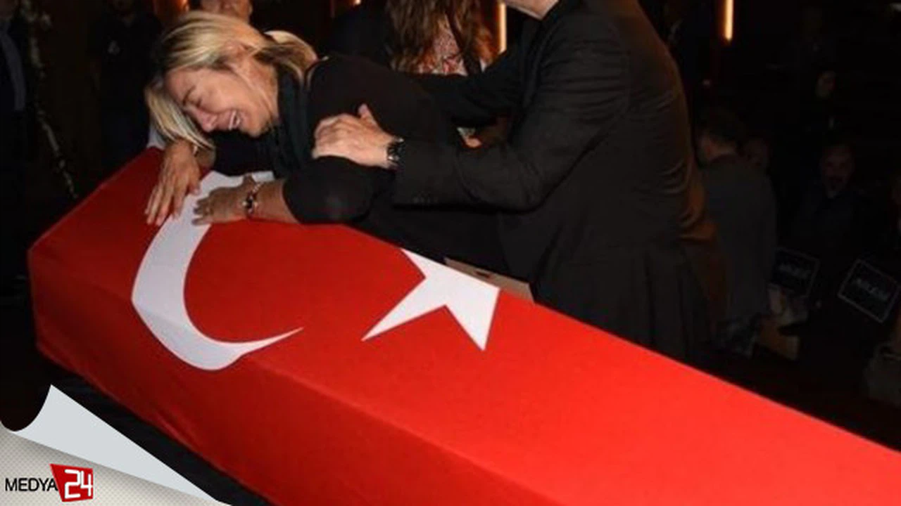 Tarık Ünlüoğlu'na duygusal veda