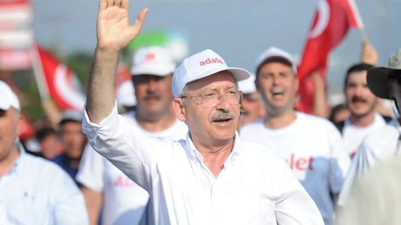 Bülent Tezcan: 'Adalet yürüyüşü 9 Temmuz'da Maltepe'de son bulacak.'