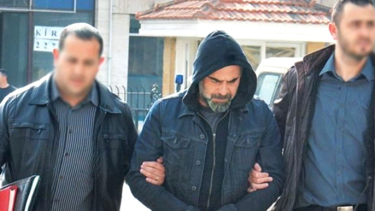 Yurdaer Okur'a dizi darbesi