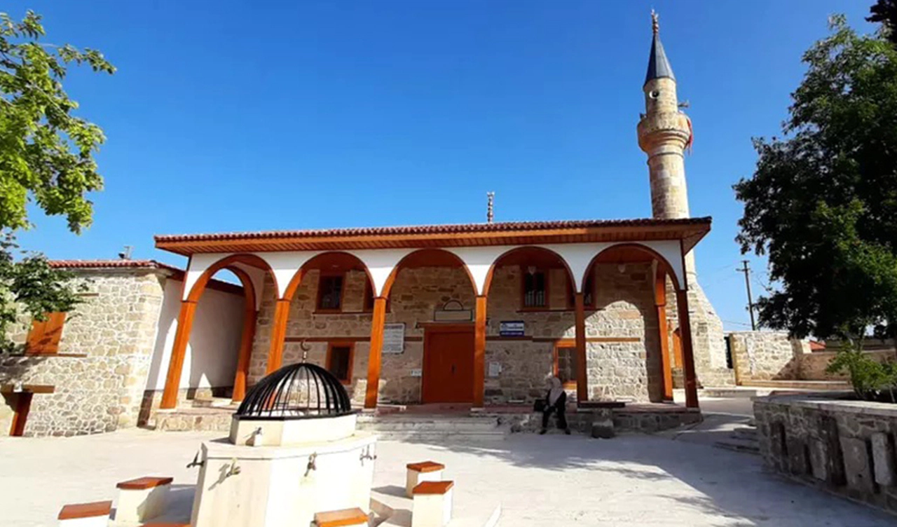 Müslümanlıkta İbadetin Önemi, Ezan ve Namaz