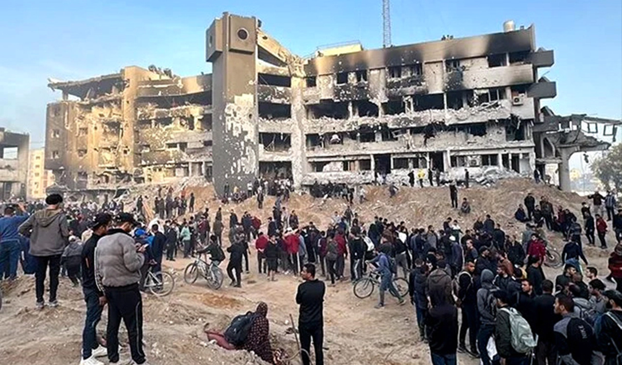 İsrail Ordusu Şifa Hastanesini Yıkarak Çekildi