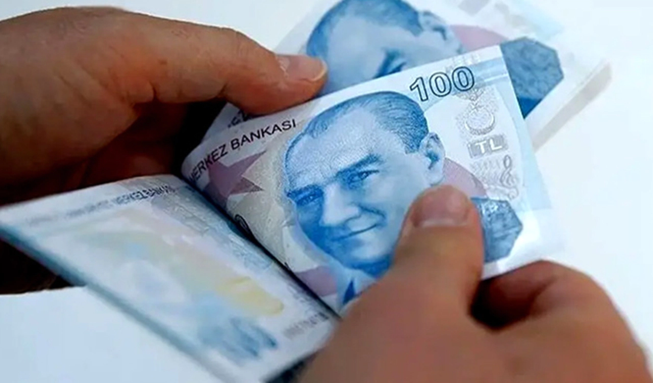 3 Bin liralık bayram ikramiyesi ödemeleri bugün başladı