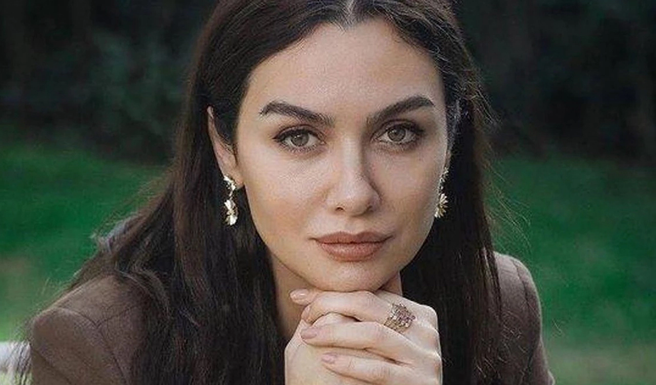 Birce Akalay; Hayal Kurmanın  İyi Gelmediğini Söylüyor