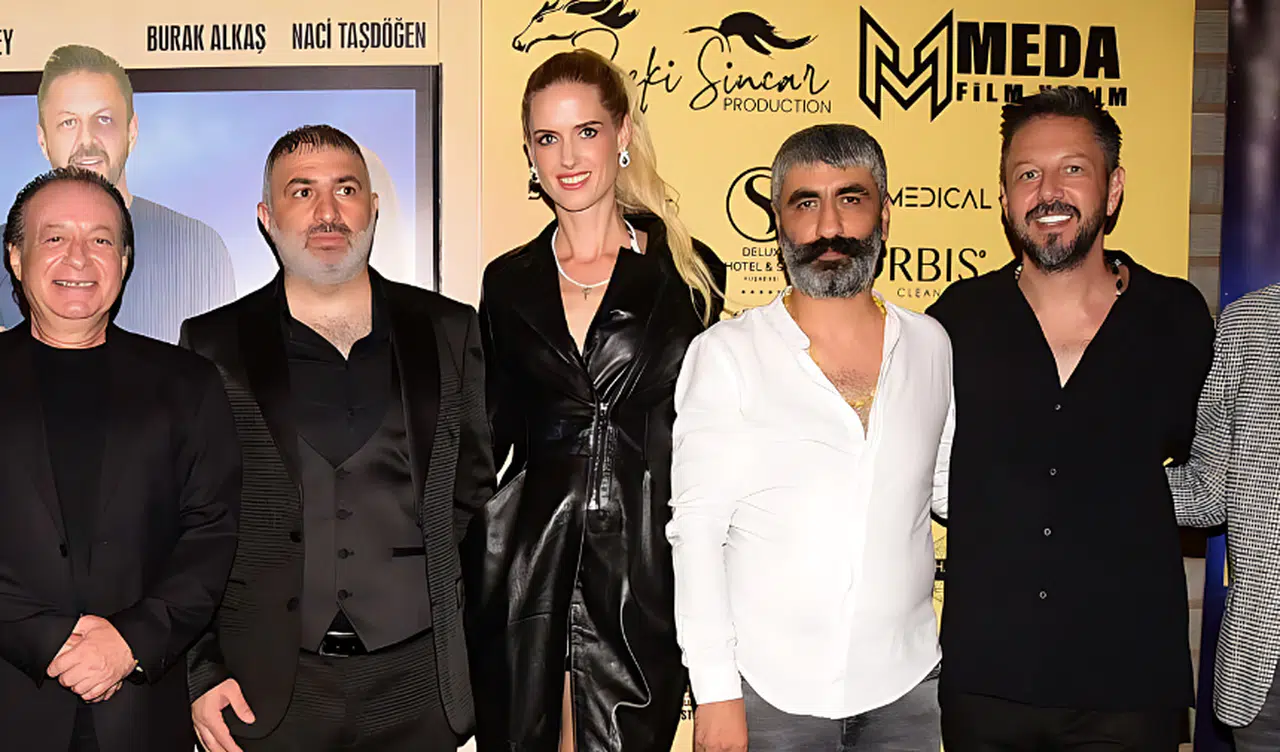 Burak Sarımola ve Wilma Elles "İllegal Aşk" ile İzleyicileri Büyüledi