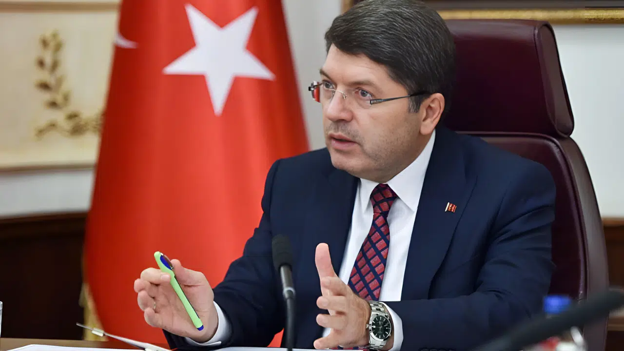 Hukuk Dışı Hareketler Kabul Edilemez