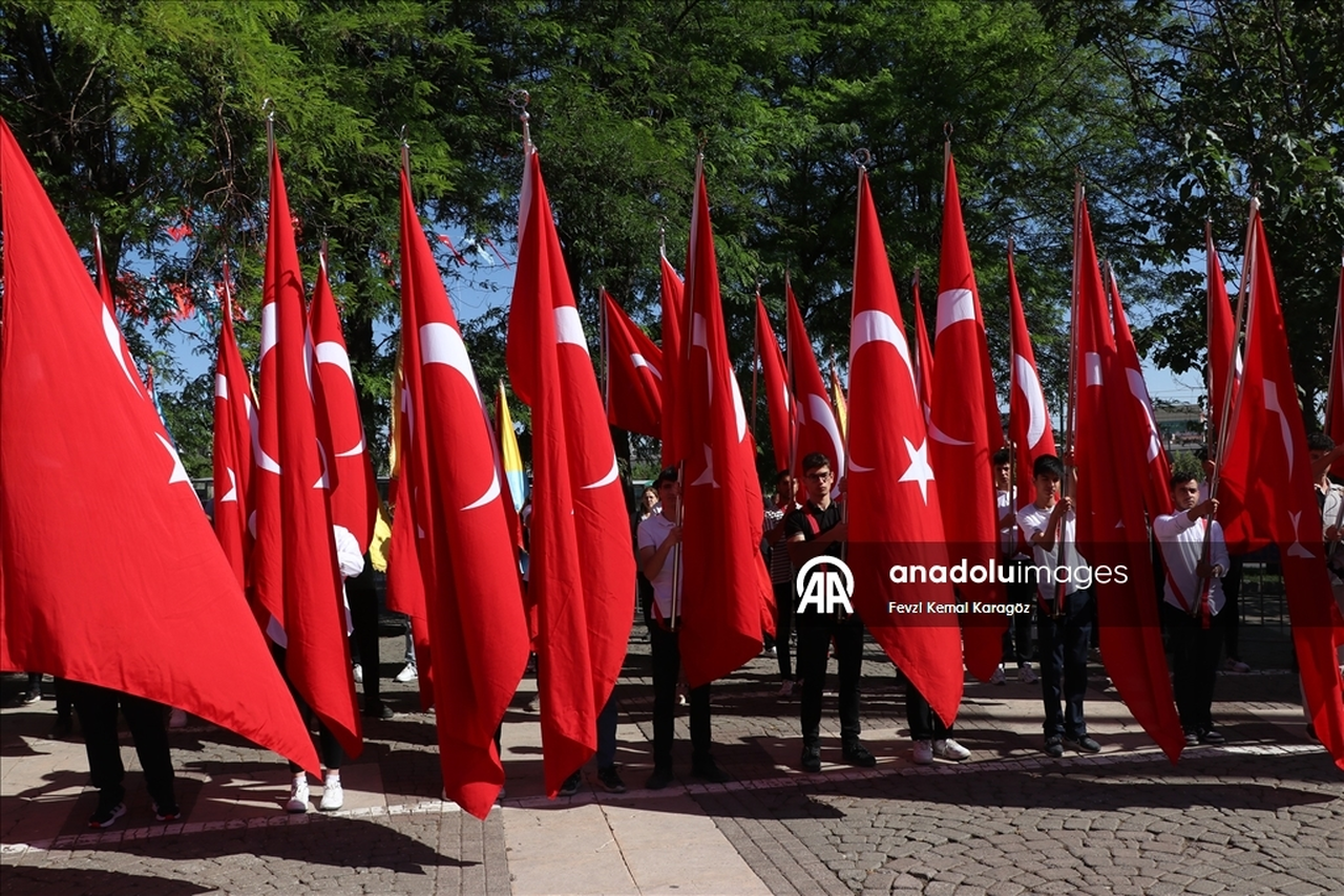 Spor kulüplerinden 19 Mayıs’a özel mesajlar