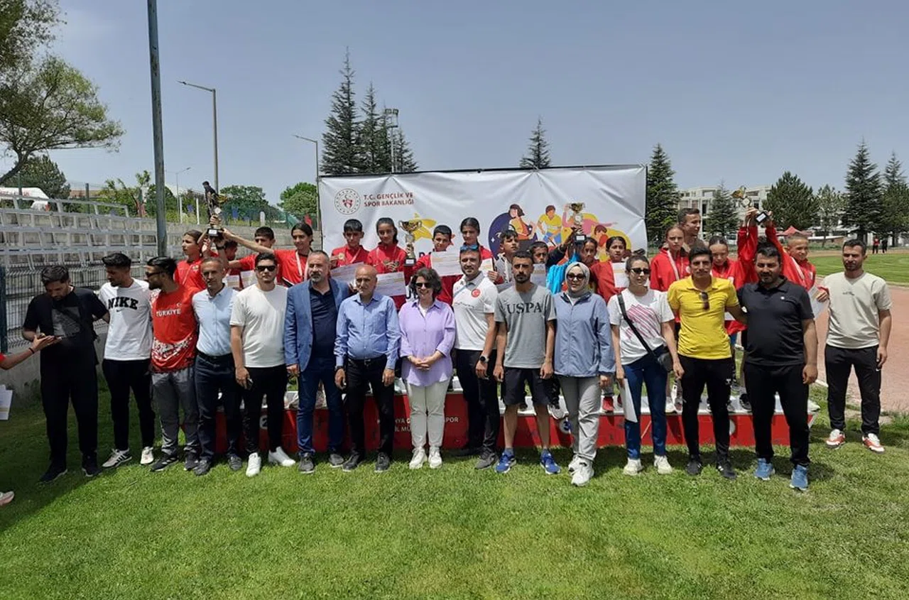 Anadolu Yıldızlar Kros Ligi Türkiye finali Kütahya’da yapıldı