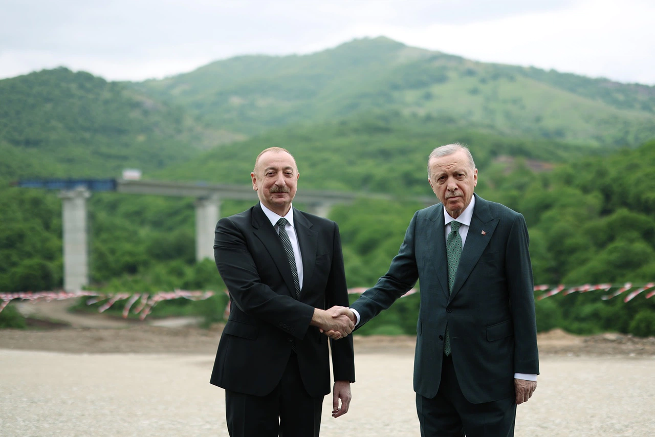 Erdoğan ve Aliyev Laçın Havalimanı’nı hizmete açtı