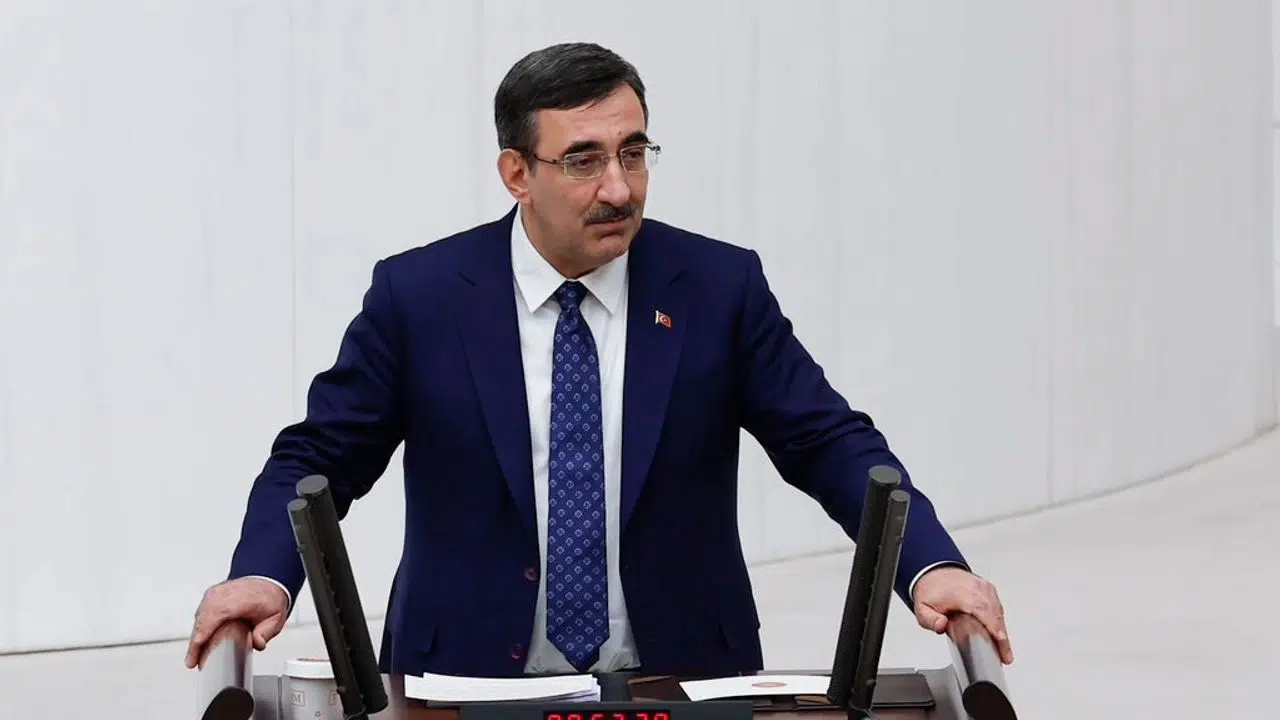 Yılmaz: Kamuya özel yapay zeka dönüşüm programı başlatıldı