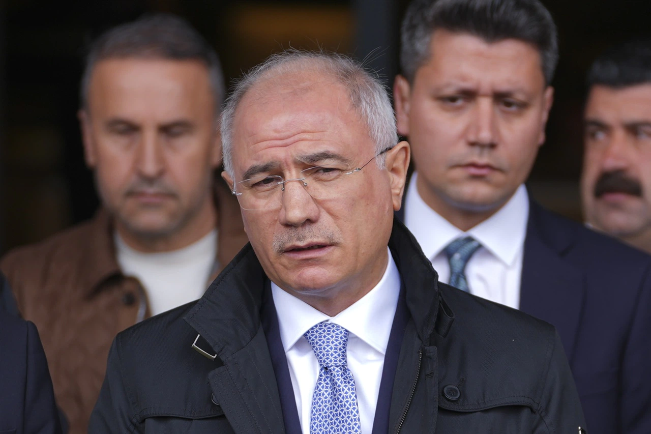 AK Parti'li Ala: Türkiye, silahsız çözüm hedefine kararlılıkla ilerliyor