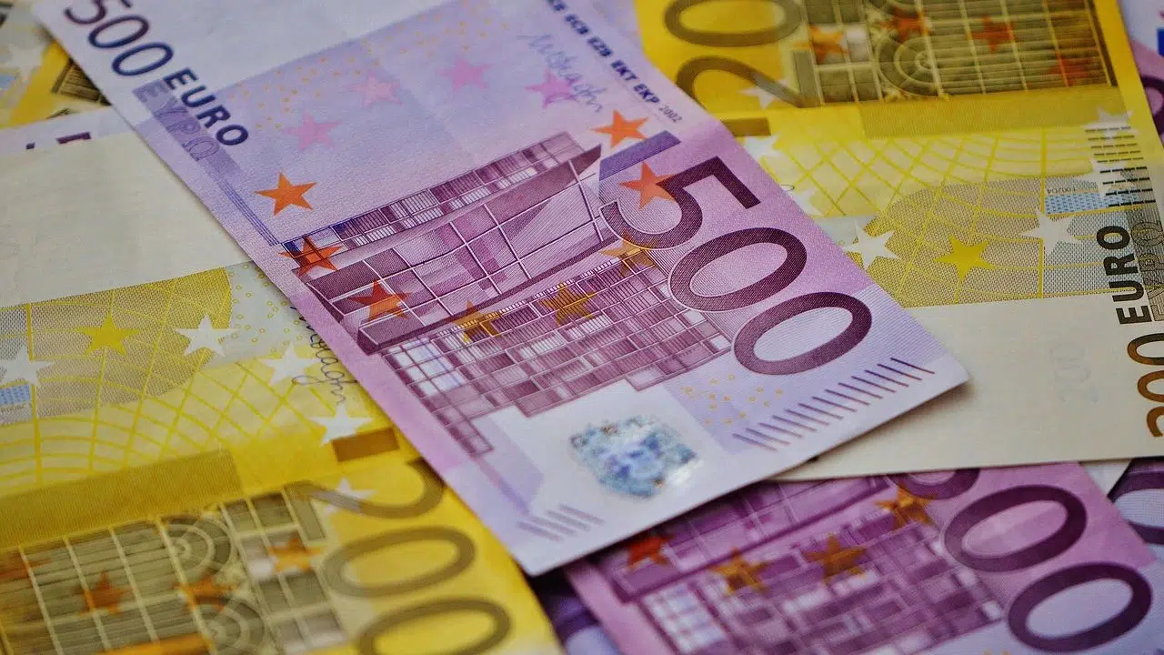 Euro Bölgesi'nde çekirdek enflasyon yüzde 2,3 oldu