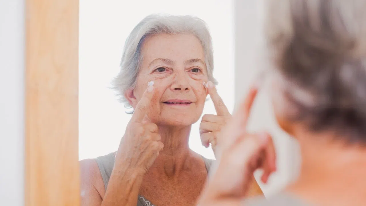 Kırışıklıkların Anlamı ve Yaşlanmayı Onurlandırmanın Yeni Yolu