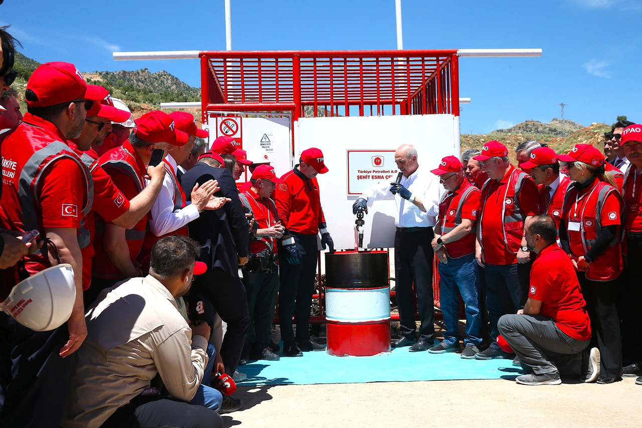 Gabar’da petrol akışı! TBMM Başkanı Kurtulmuş sahada