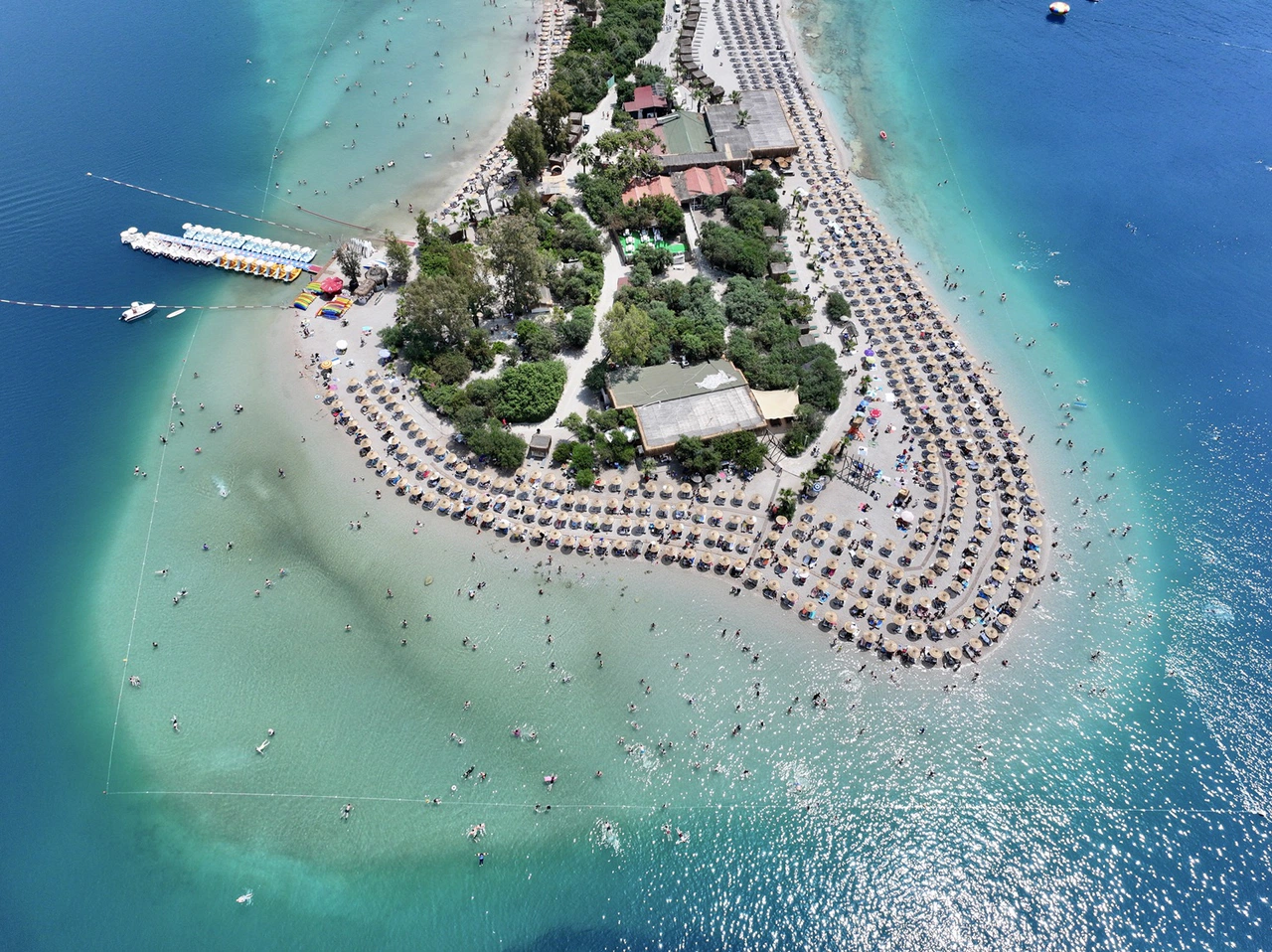 Muğla’da sahillere bayram yoğunluğu yaşandı