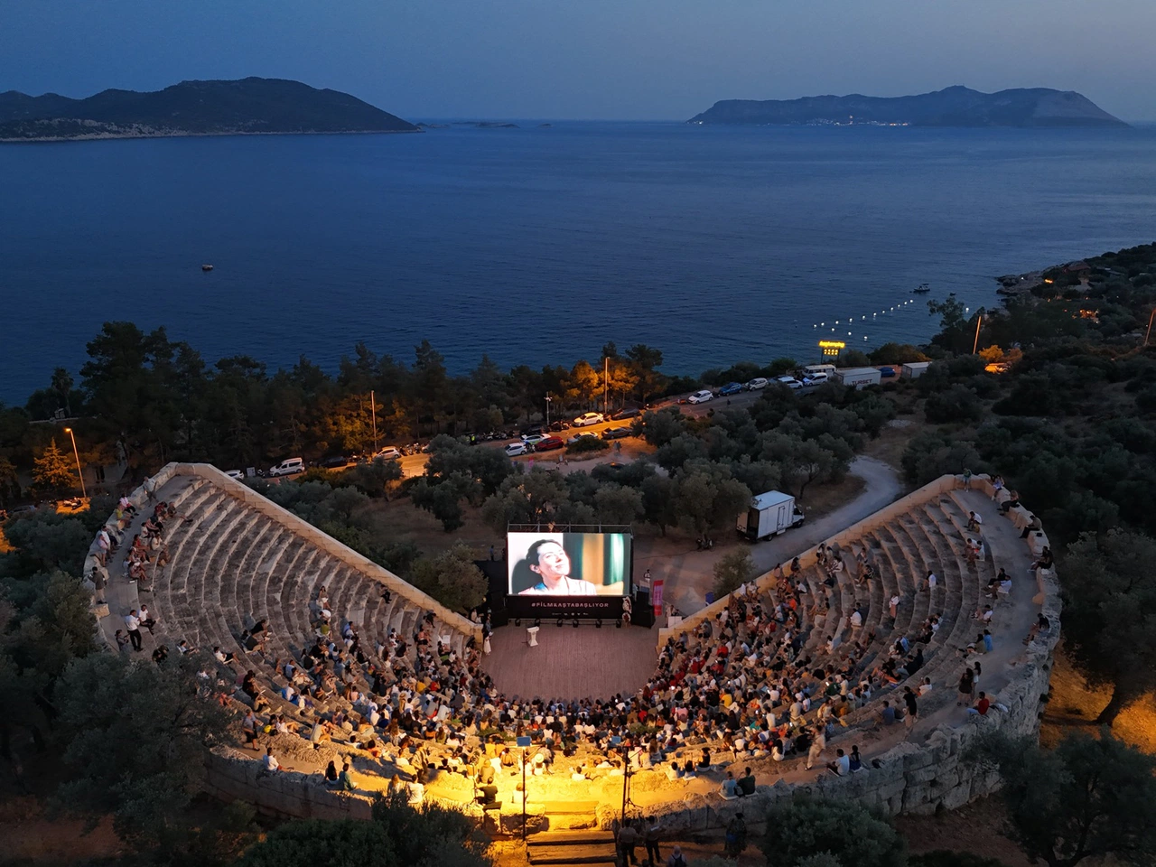 Kaş Film Festivali antik tiyatroda başladı