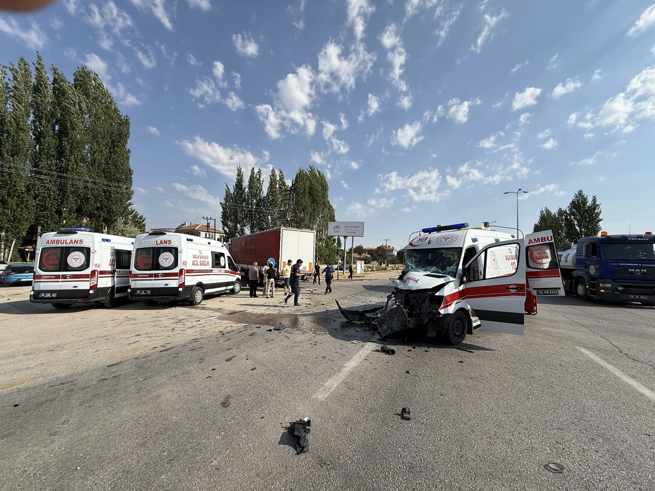 Çubuk’ta ambulans kazası: 5 kişi yaralandı
