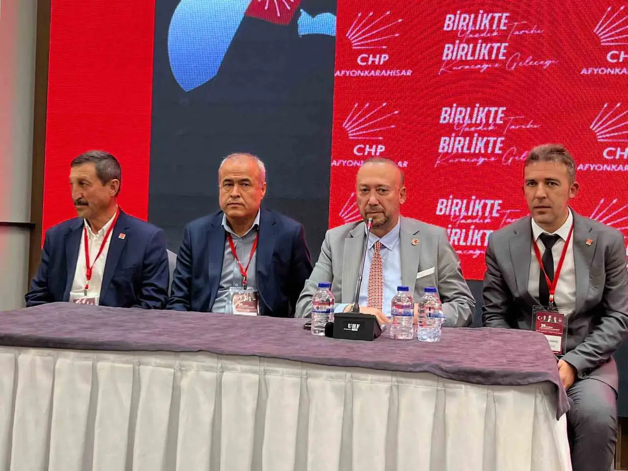 CHP Kongresinin Basına Kapatılması Kararına Tepkiler