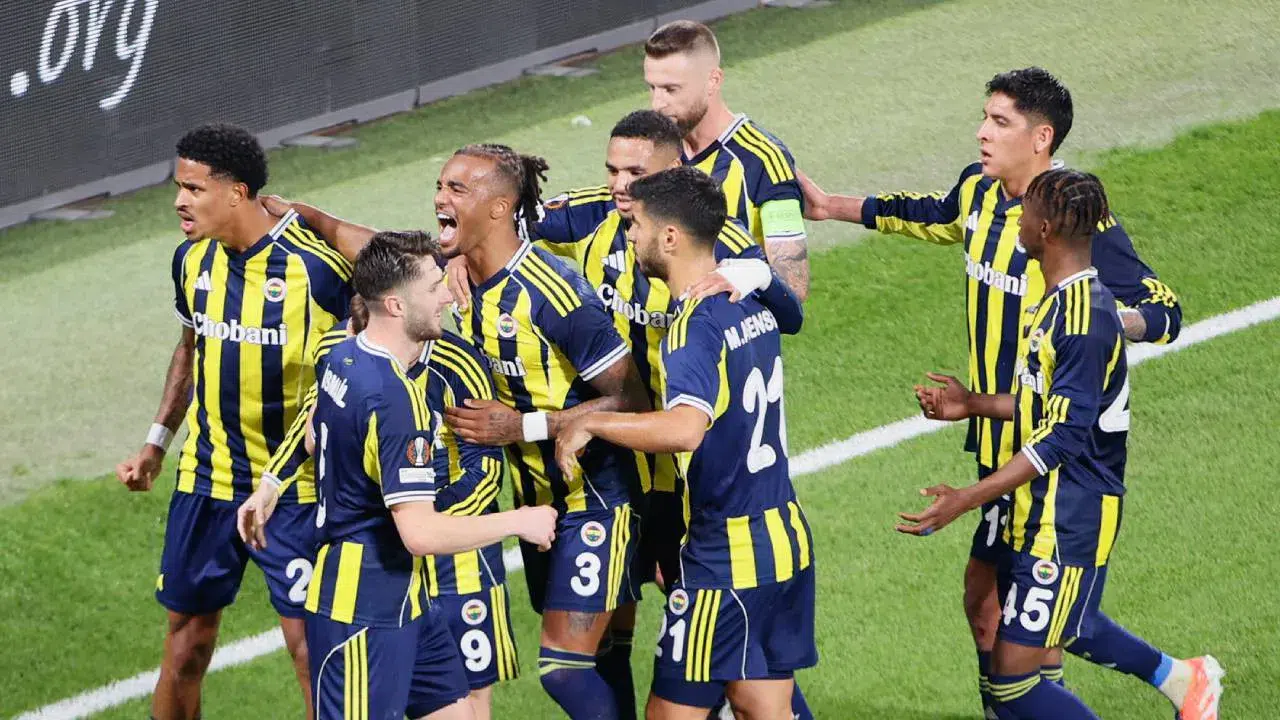 Fenerbahçe, Gaziantep FK'ye Konuk Oluyor: Maç Öncesi Muhtemel 11'ler