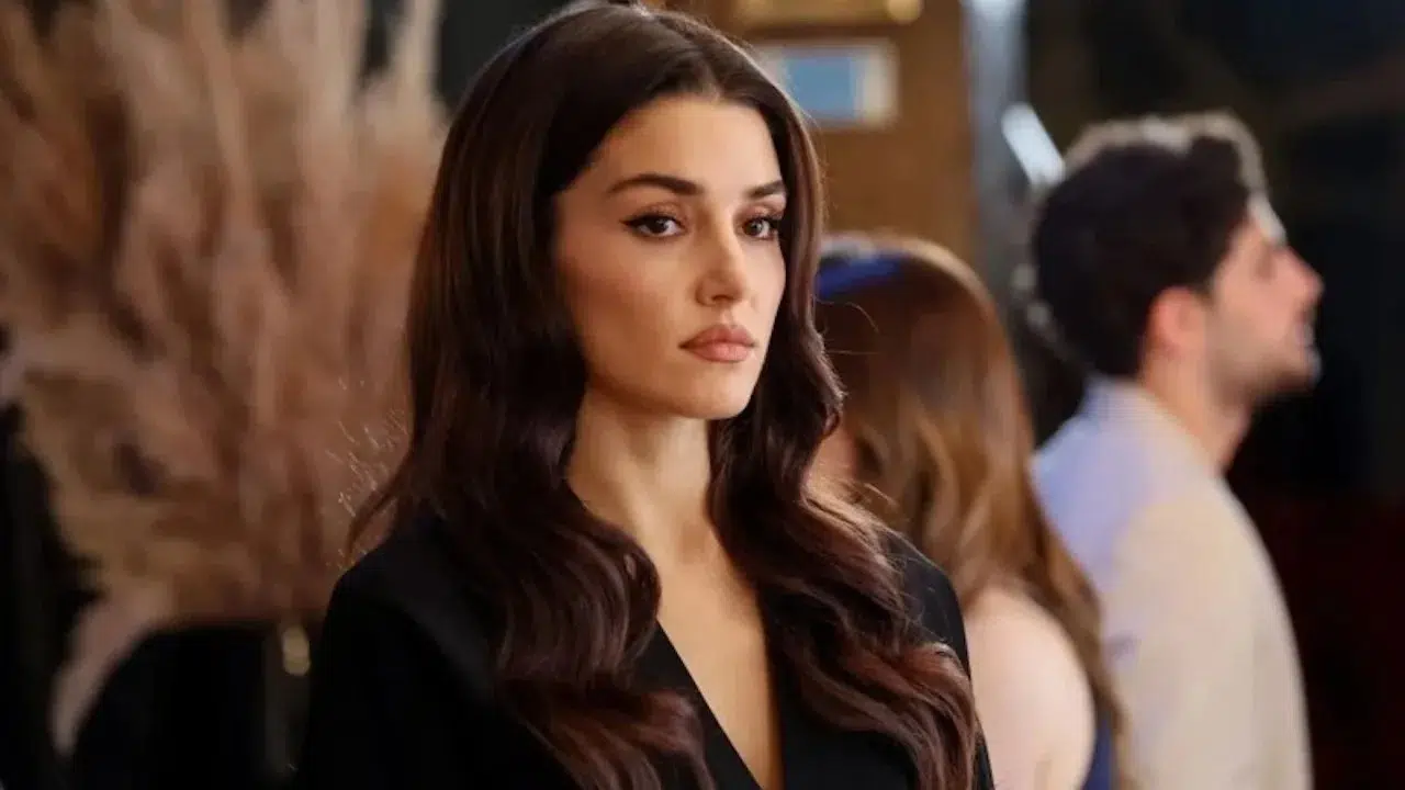 Hande Erçel, İtalya'da Gündem Oldu