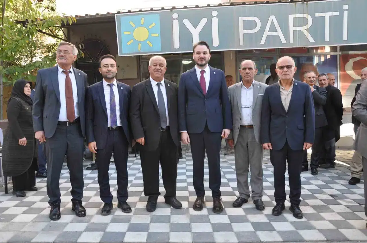 Selendi İYİ Parti’de İlhan Türk Dönemi Başladı