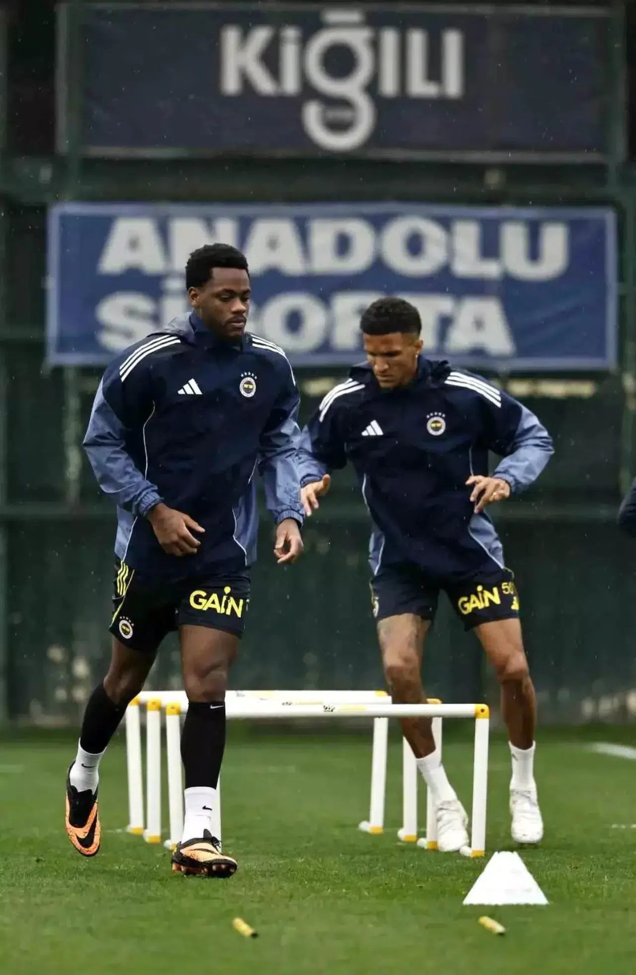 Fenerbahçe Galatasaray Maçına Hazırlanıyor