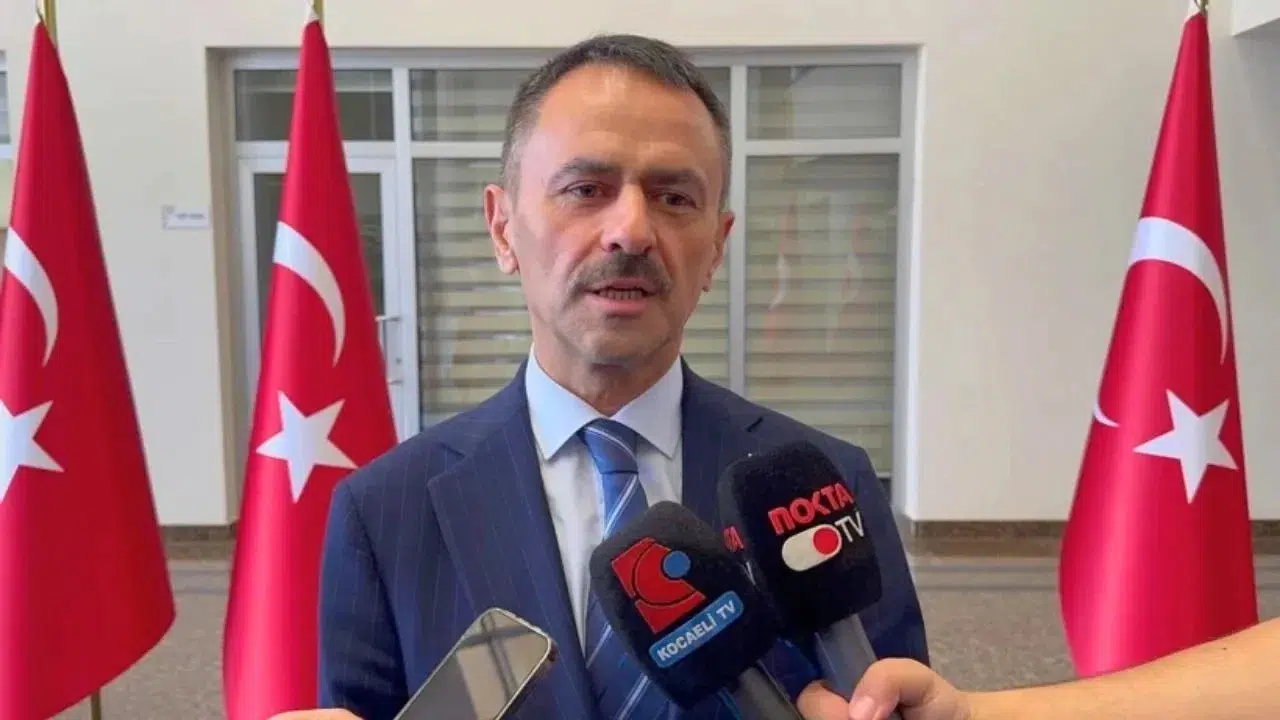 Kocaeli Valisi İlhami Aktaş Kimdir? 10 Kasım’da Atatürk İçin Mevlit Kararıyla Gündemde