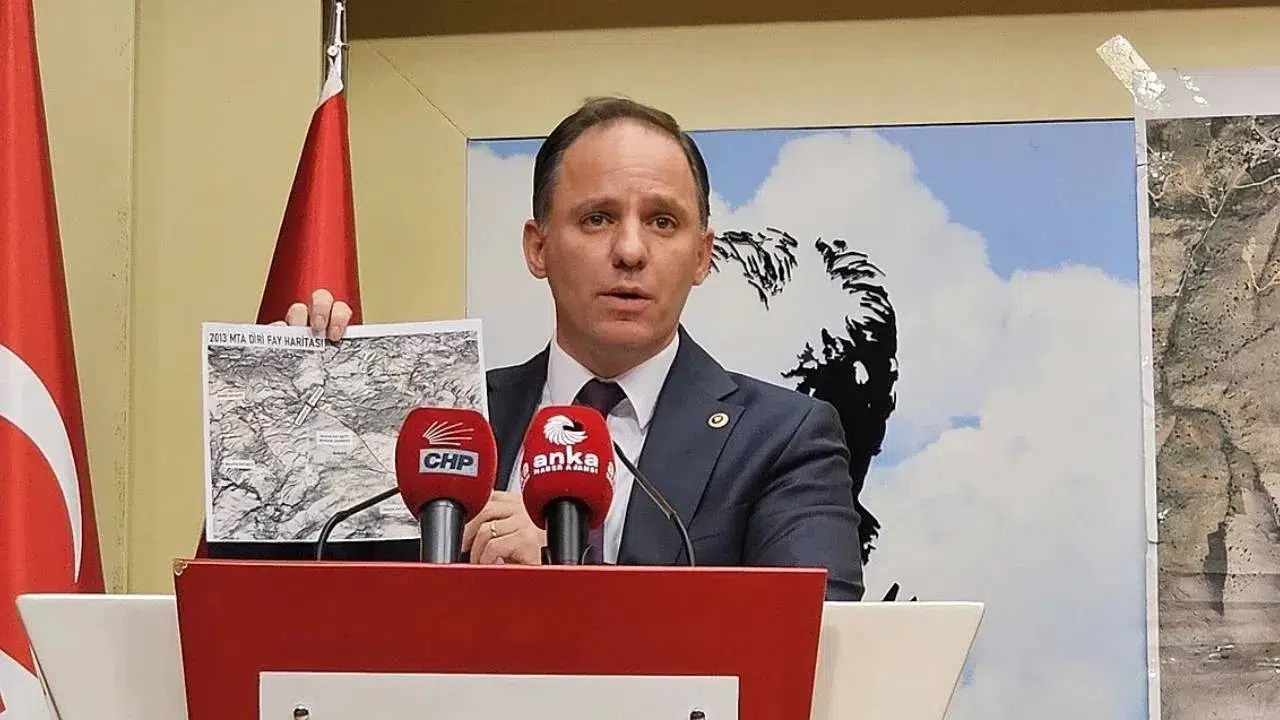 CHP'li Yavuzyılmaz Belgeleri Paylaştı, Savcılığı Göreve Çağırdı