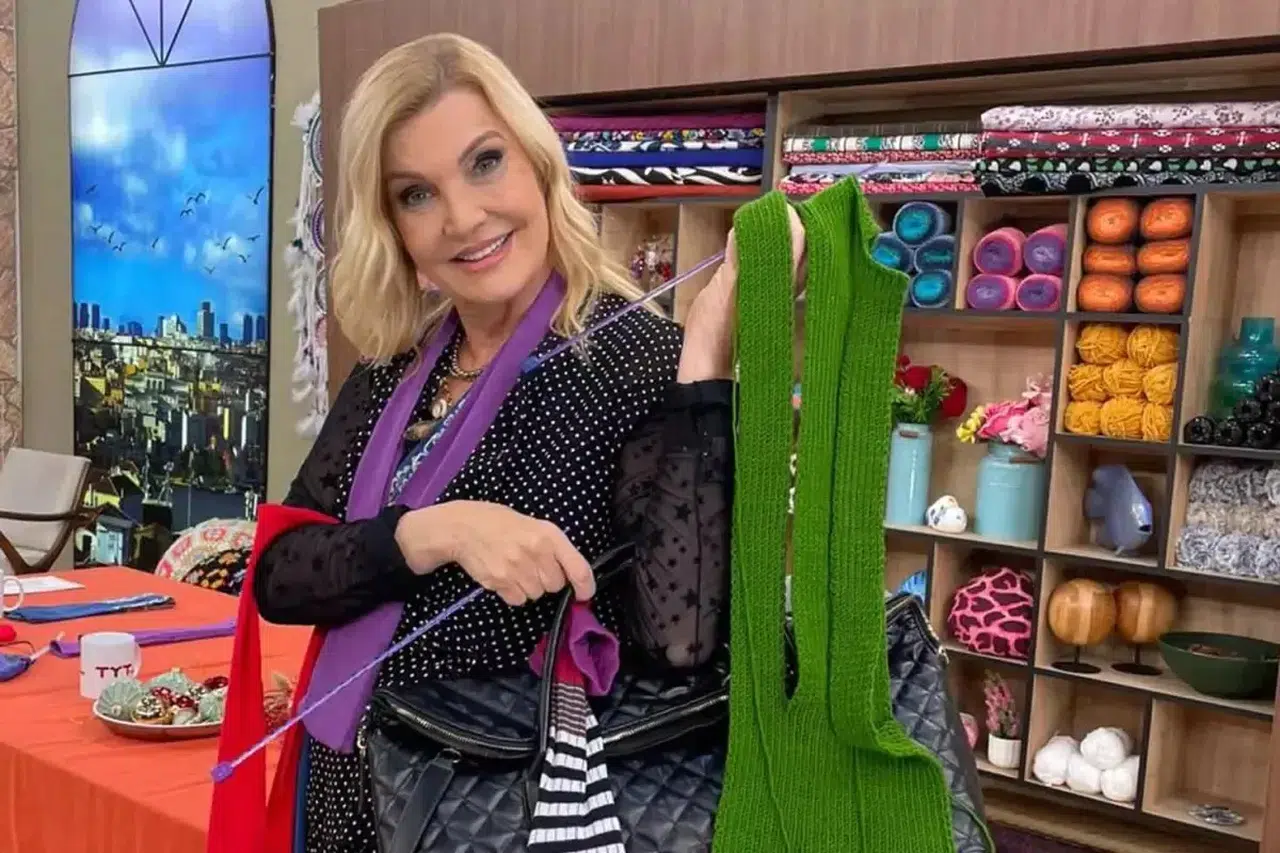 Derya Baykal, Ekonomik ve Çevre Dostu Telefon Çantasıyla Gündemde