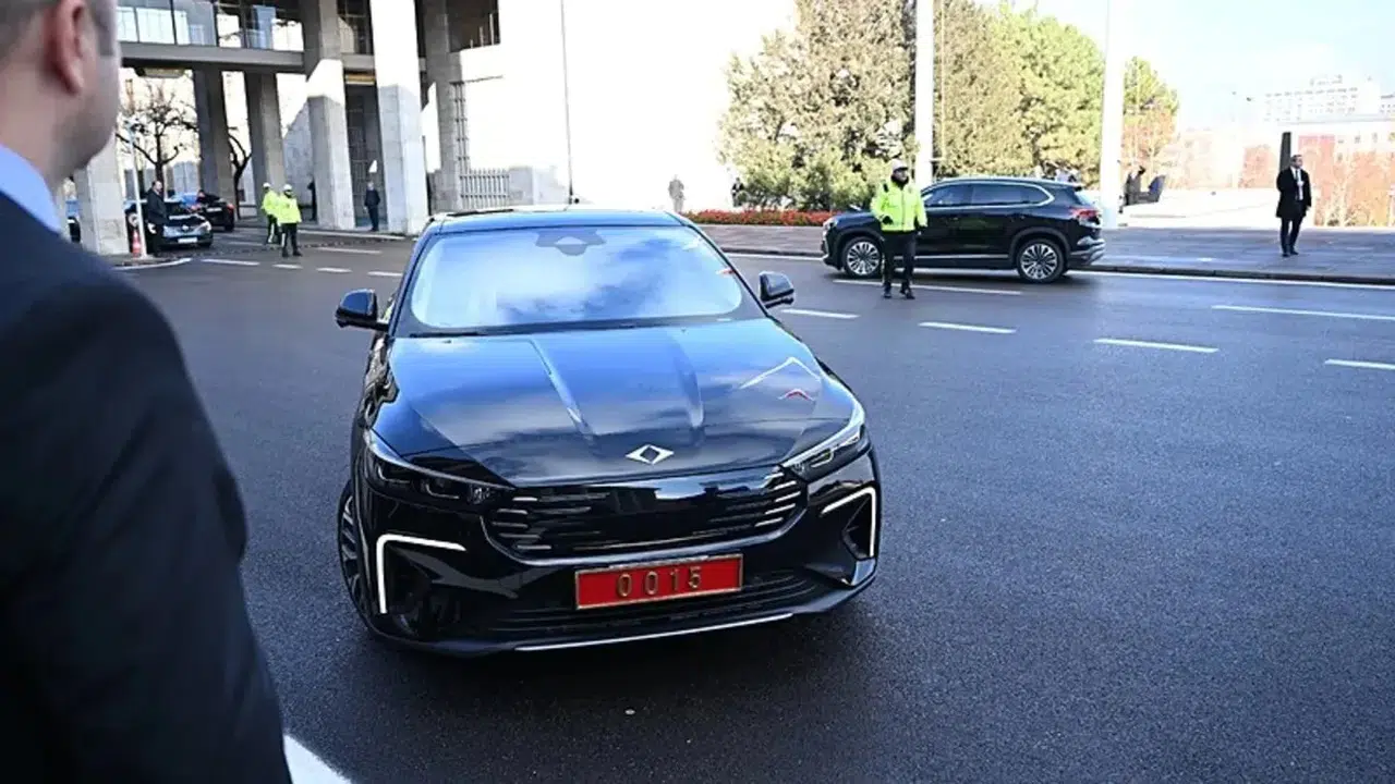 Togg T10F TBMM'nin Otoparkında