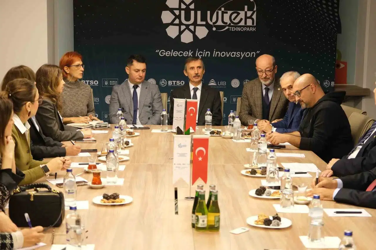 Akademi ve İş Dünyası ULUTEK'te Bir Araya Geldi