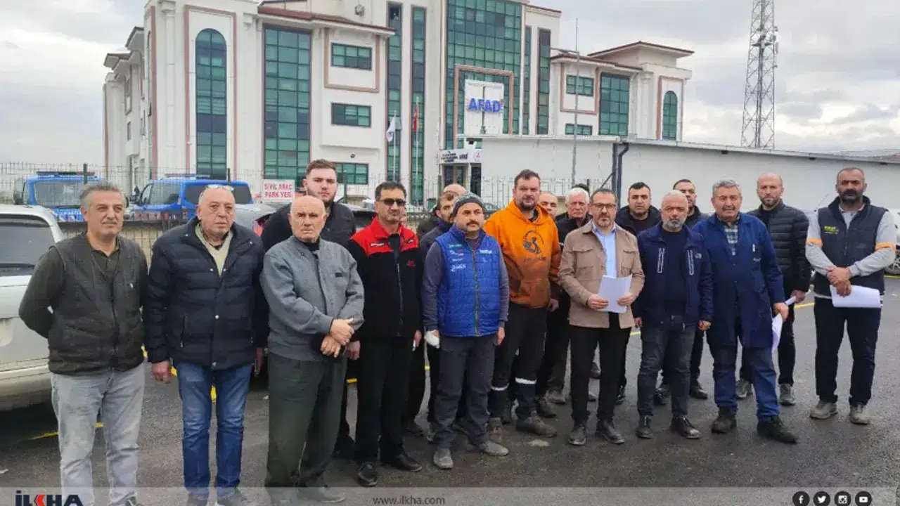 Malatya'da Depremzede Esnafın 30 Metrekarelik Dükkan Tepkisi