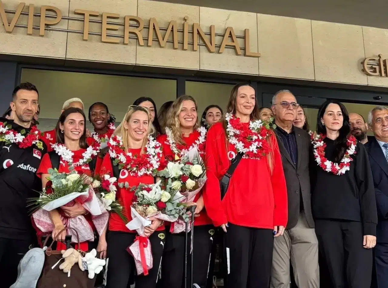 A Milli Kadın Voleybol Takımı, Dünya Şampiyonası'nda Gümüş Madalya Kazandı
