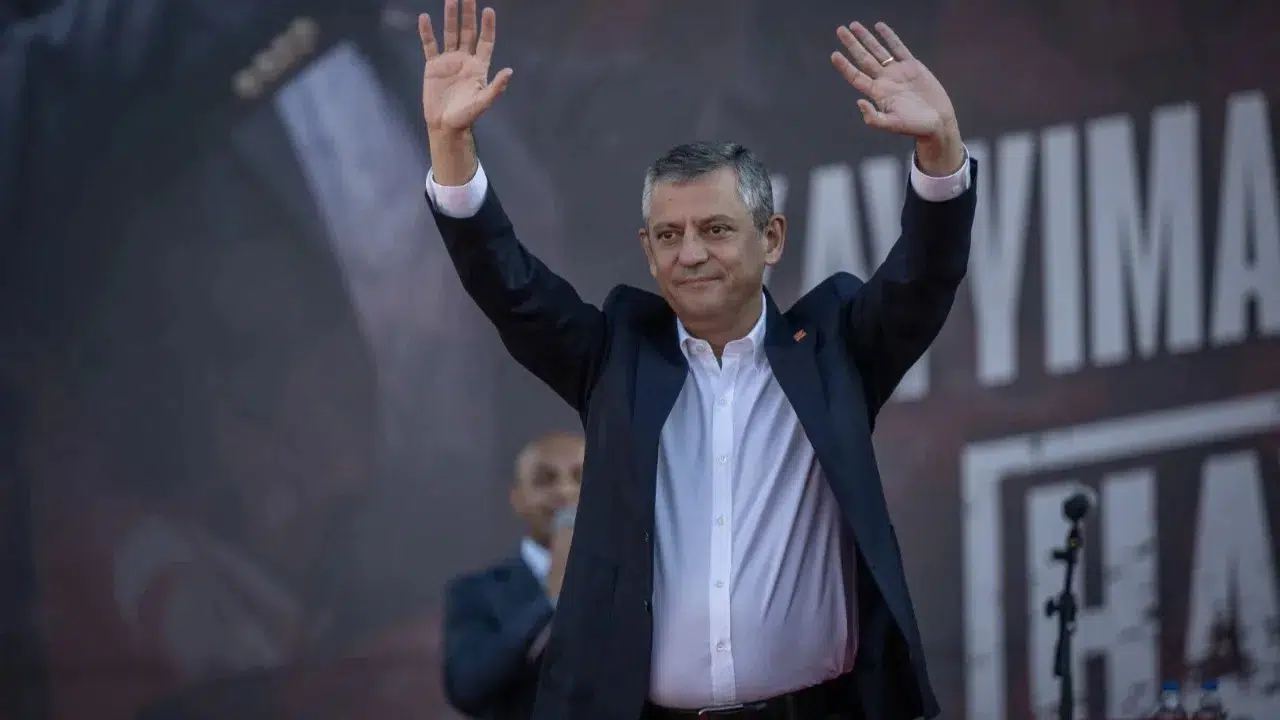 Özgür Özel: Millet Bizimle, Başaramazlar