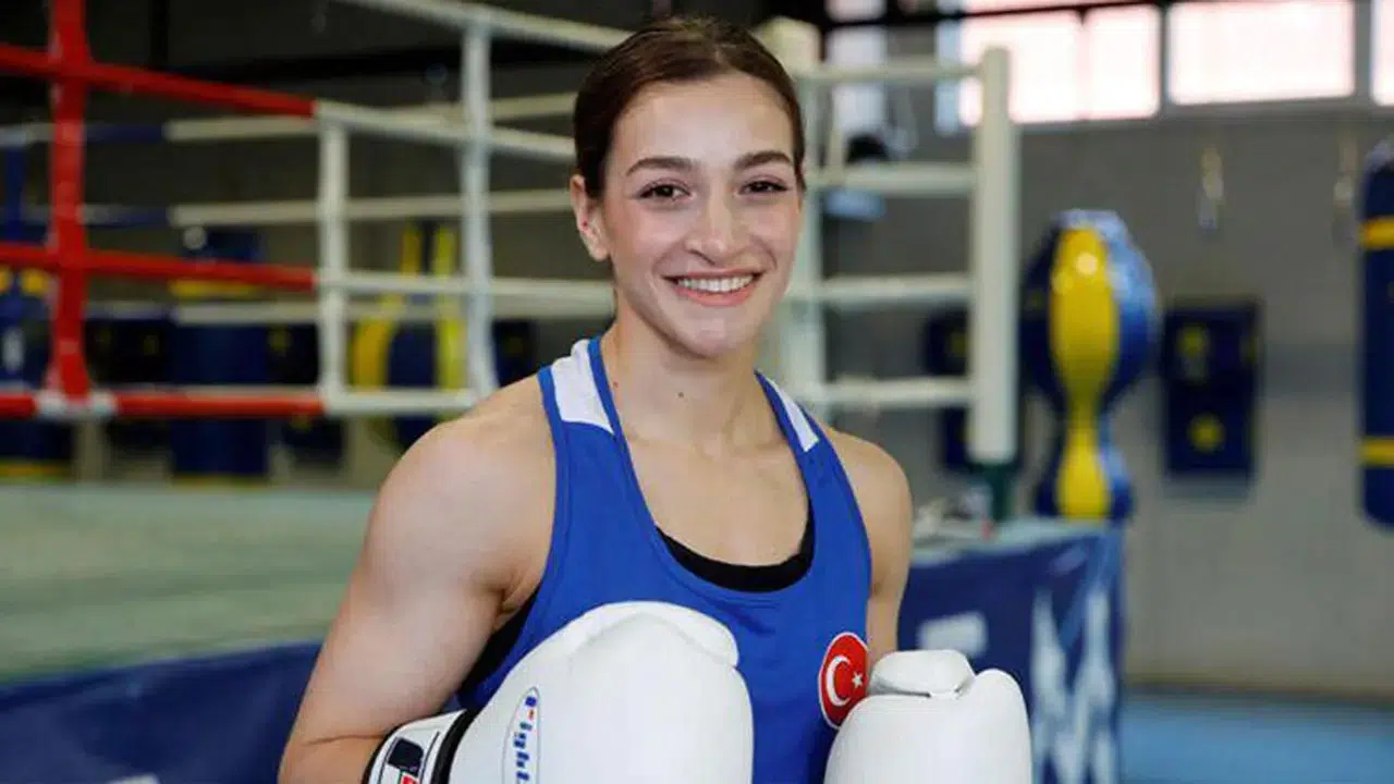 Buse Naz Çakıroğlu Altın İçin Ringe Çıkıyor! Final Maçı Bu Akşam