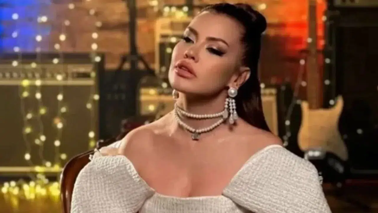 Beyninde Kitle Tespit Edilen Ünlü Şarkıcı Lara, Sağlık Durumunu Açıkladı