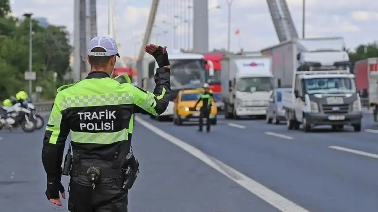 İstanbul’da pazar günü yollar kapanacak: Emniyet alternatif güzergâhları açıkladı