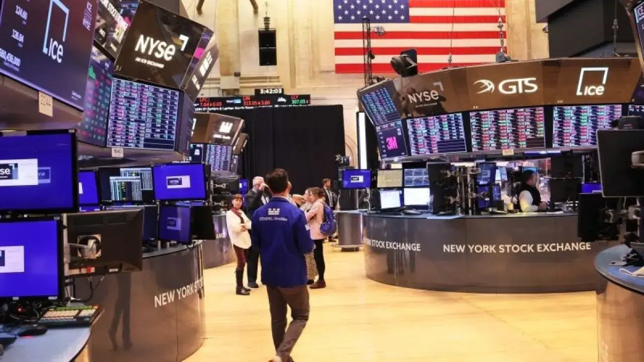 New York Borsası Yükselişe Geçti, Faiz İndirim Beklentileri Artıyor