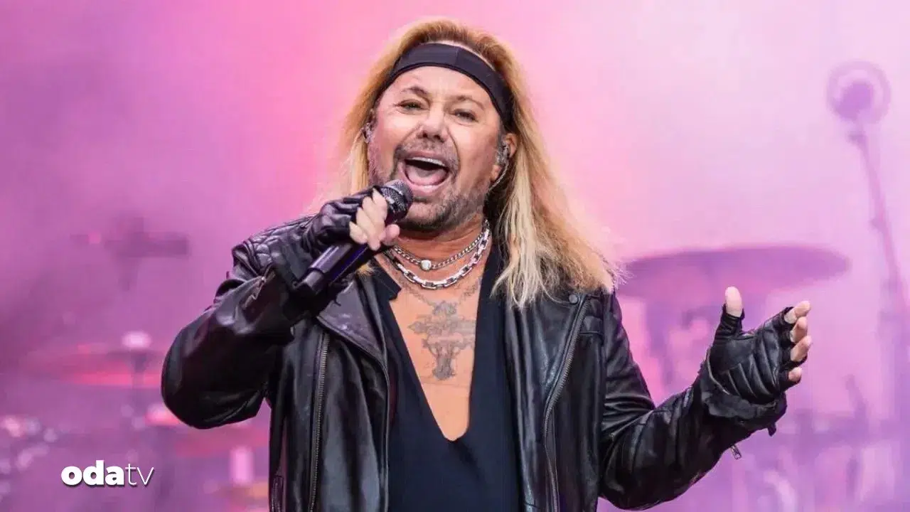Ünlü Şarkıcı Vince Neil, Felç Geçirdiğini Açıkladı