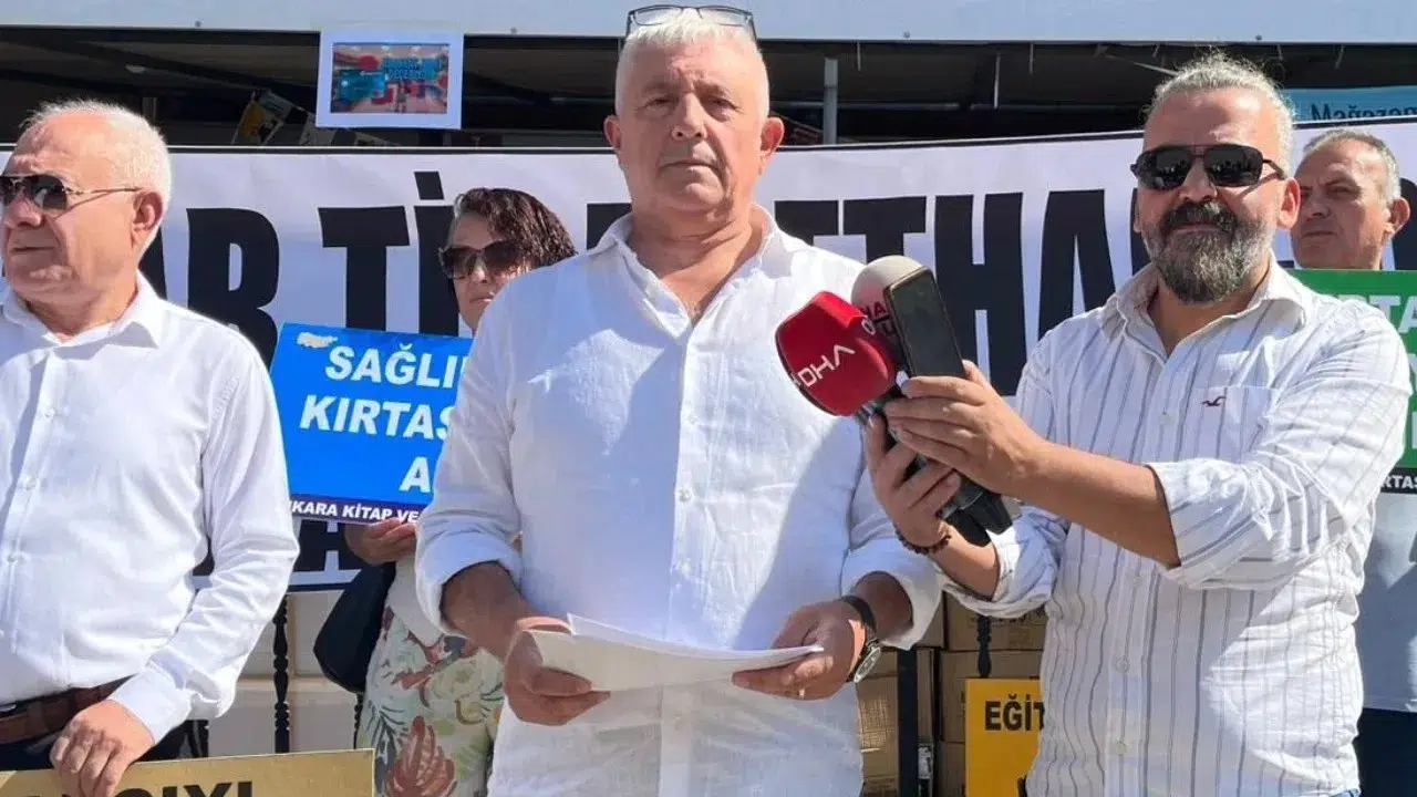 Tepkiler Artıyor: Kırtasiyeciler Zincir Marketlere Karşı