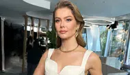 Burcu Biricik ve Kızı Luna Etiler'de Görüntülendi