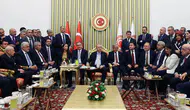 Özgür Özel'den Resepsiyondaki CHP'siz Fotoğraf Açıklaması