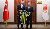 Adalet Bakanı Yılmaz Tunç, Fenerbahçe Spor Kulübü Başkanı Sadettin Saran ile Görüştü