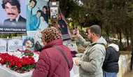 Ferdi Tayfur’un Mezarı, Sevenleri Tarafından Anıldı