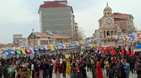 Bölge illerinde newroz kutlamaları: barış ve özgürlük için ateşler yakıldı