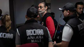 Erdal Beşikçioğlu gözaltında: Soruşturmada 55 şüpheli