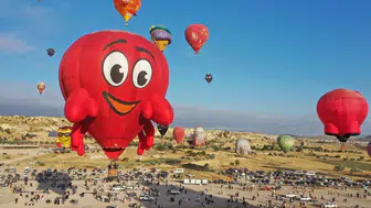 Kapadokya Balon Festivali başladı: 30 figürlü balon uçtu