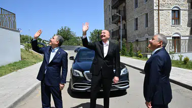 Aliyev ve Berdimuhammedov’dan Karabağ’a ortak ziyaret